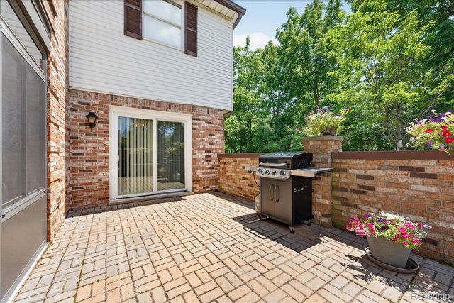 8421 Mathias 11, Grosse Ile Township, MI 48138
