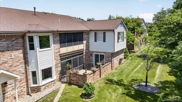 8421 Mathias 11, Grosse Ile Township, MI 48138
