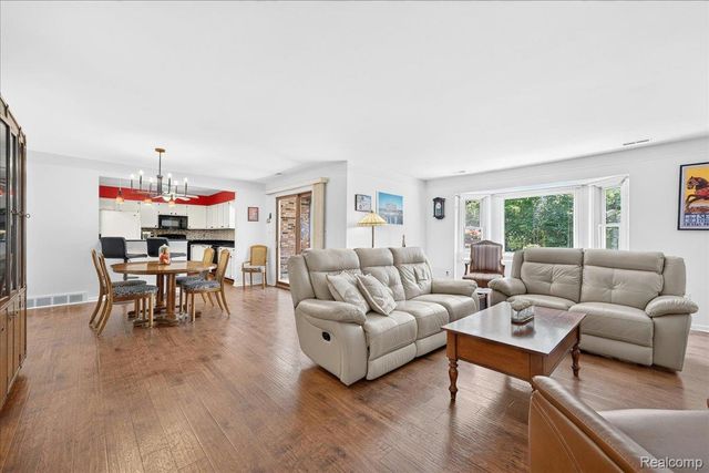 8421 Mathias 11, Grosse Ile Township, MI 48138