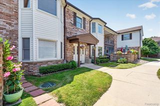 8421 Mathias 11, Grosse Ile Township, MI 48138