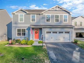 4317 Zenith Ln, South Park, PA 15129