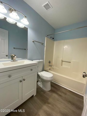 407 Sitton Place, Jacksonville, NC 28546