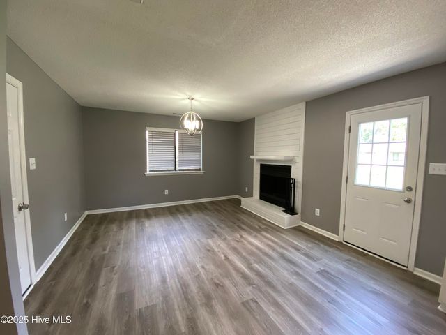 407 Sitton Place, Jacksonville, NC 28546