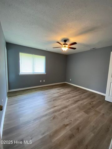 407 Sitton Place, Jacksonville, NC 28546