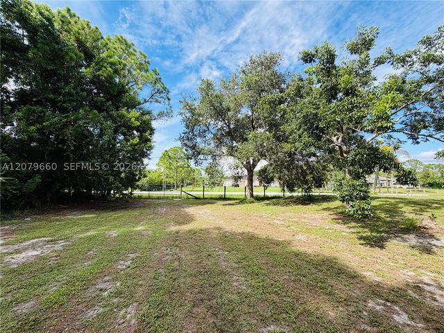 16298 N 90th St N, Loxahatchee, FL 33470
