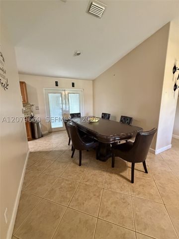 16298 N 90th St N, Loxahatchee, FL 33470