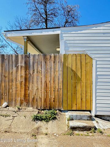 1812 Wilson Ave, Louisville, KY 40210