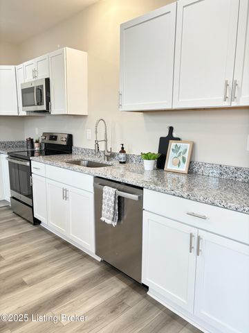 1812 Wilson Ave, Louisville, KY 40210