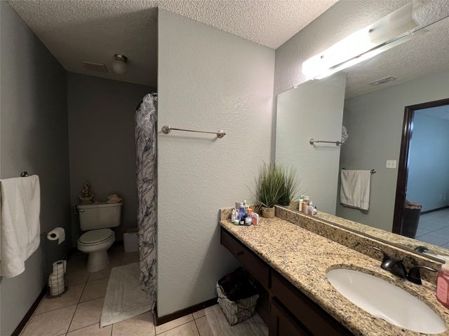 6736 Black Wing Drive, Fort Worth, TX 76137