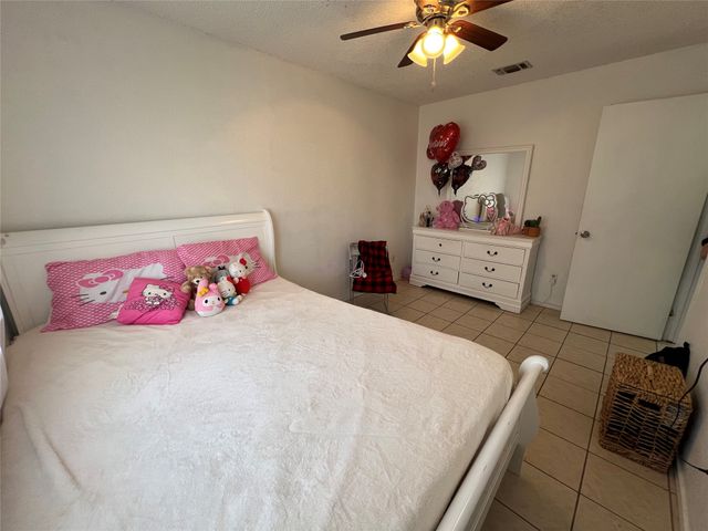6736 Black Wing Drive, Fort Worth, TX 76137