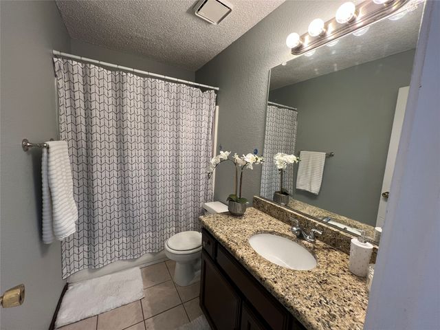 6736 Black Wing Drive, Fort Worth, TX 76137