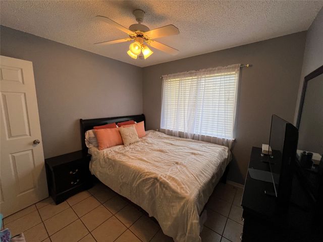 6736 Black Wing Drive, Fort Worth, TX 76137