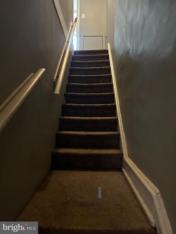 19 N MACDADE BLVD, Glenolden, PA 19036