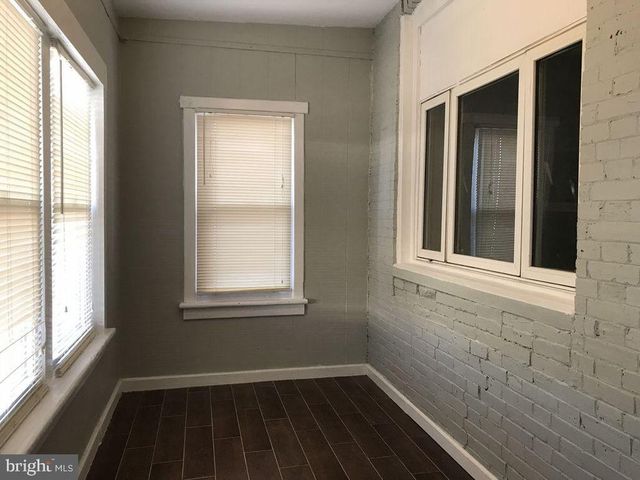 19 N MACDADE BLVD, Glenolden, PA 19036