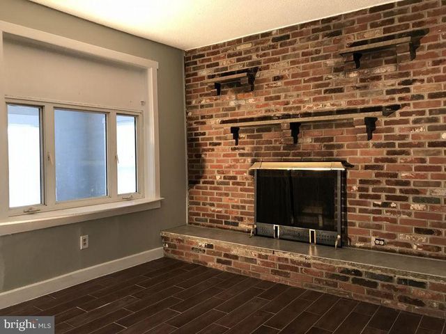 19 N MACDADE BLVD, Glenolden, PA 19036