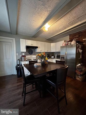 19 N MACDADE BLVD, Glenolden, PA 19036