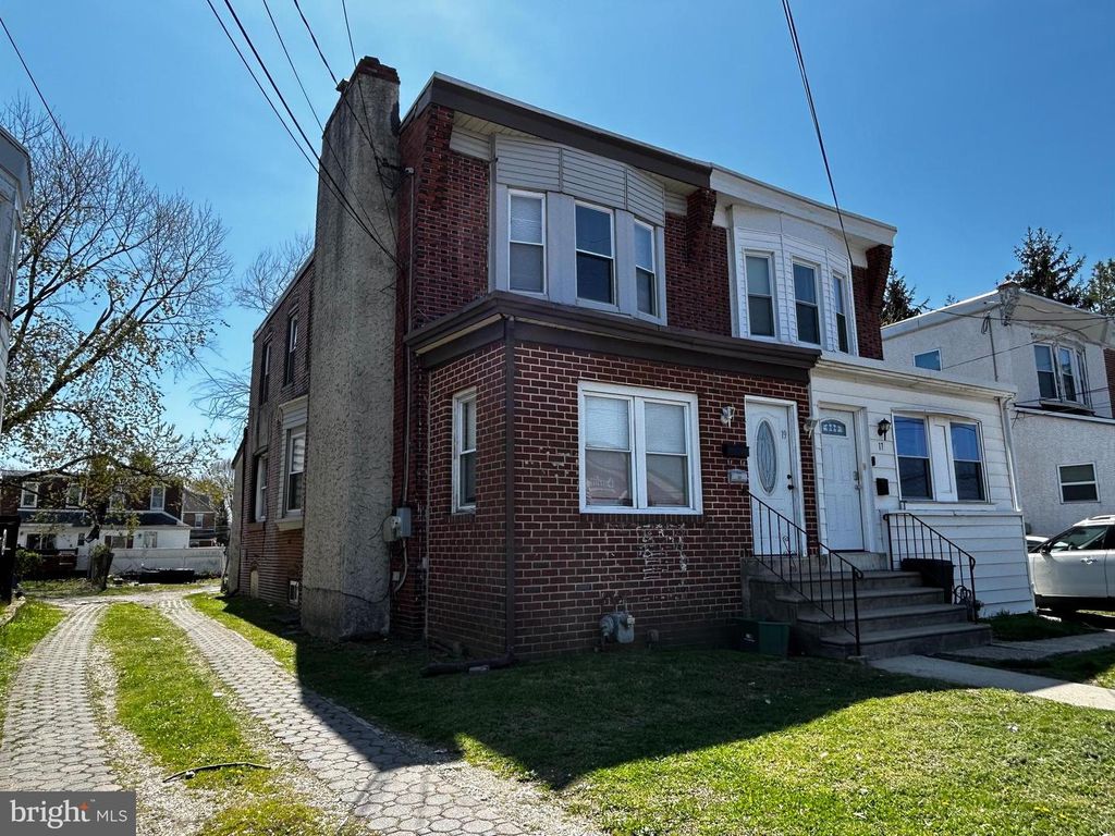 19 N MACDADE BLVD, Glenolden, PA 19036