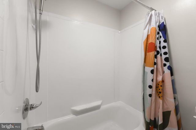 5209 HESPERUS DR, Columbia, MD 21044