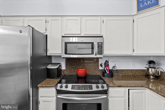 71 LAKE CAROLINE DR, Ruther Glen, VA 22546