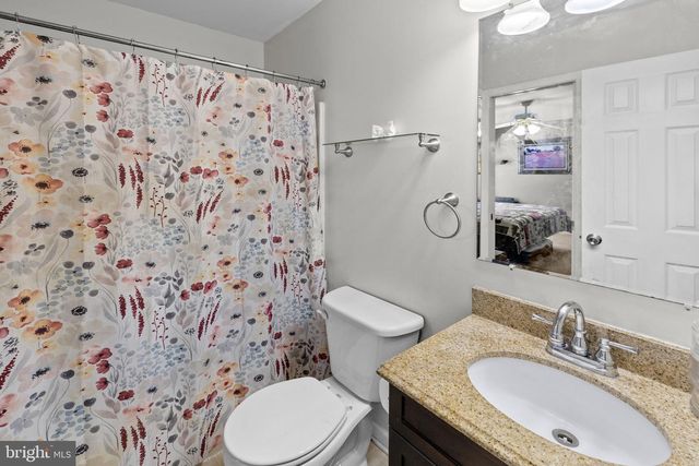 71 LAKE CAROLINE DR, Ruther Glen, VA 22546