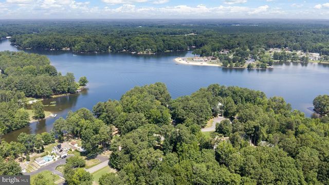 71 LAKE CAROLINE DR, Ruther Glen, VA 22546