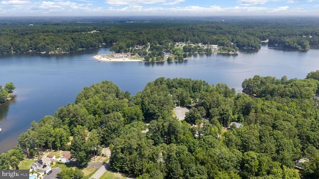 71 LAKE CAROLINE DR, Ruther Glen, VA 22546