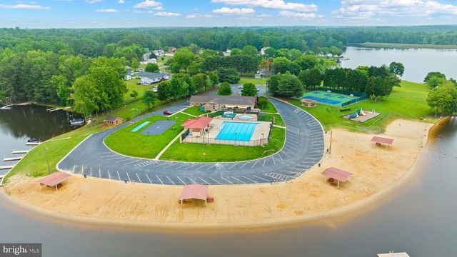 71 LAKE CAROLINE DR, Ruther Glen, VA 22546