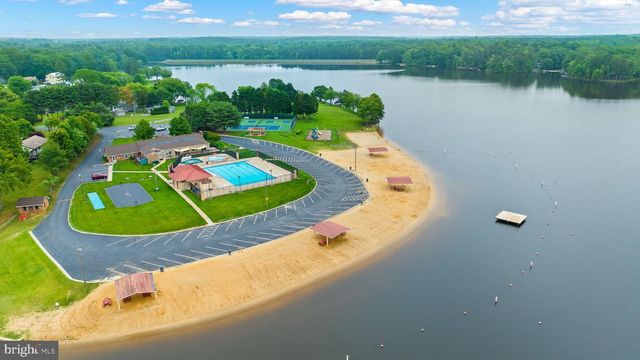 71 LAKE CAROLINE DR, Ruther Glen, VA 22546
