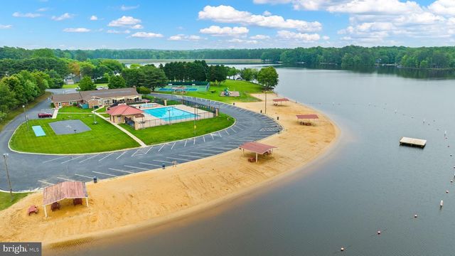 71 LAKE CAROLINE DR, Ruther Glen, VA 22546