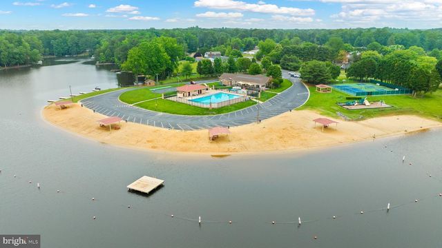 71 LAKE CAROLINE DR, Ruther Glen, VA 22546