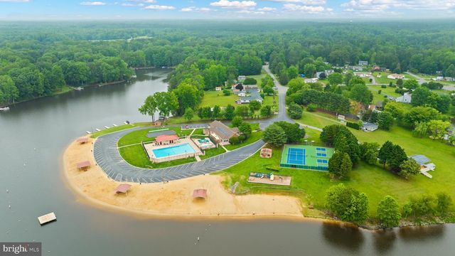 71 LAKE CAROLINE DR, Ruther Glen, VA 22546