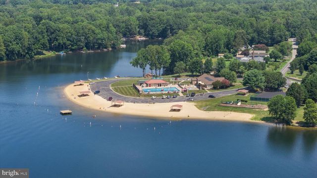 71 LAKE CAROLINE DR, Ruther Glen, VA 22546