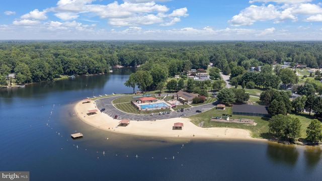 71 LAKE CAROLINE DR, Ruther Glen, VA 22546