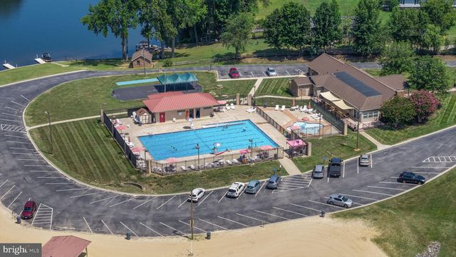 71 LAKE CAROLINE DR, Ruther Glen, VA 22546
