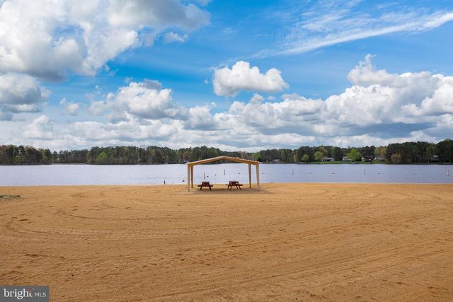 71 LAKE CAROLINE DR, Ruther Glen, VA 22546