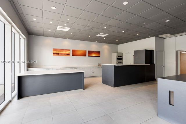 6365 Collins Avenue 802, Miami Beach, FL 33141