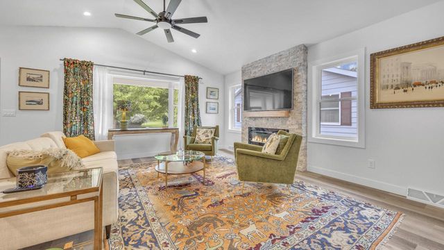 718 Pershing AVENUE, Sheboygan, WI 53083