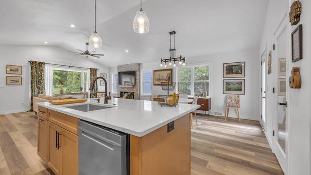 718 Pershing AVENUE, Sheboygan, WI 53083