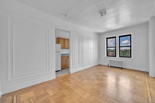 1015 Summit Avenue 2A, Bronx, NY 10452