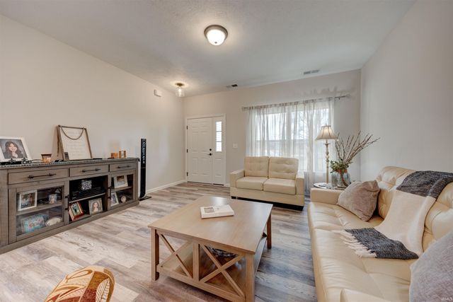 1911 S A Street, Jasper, IN 47546