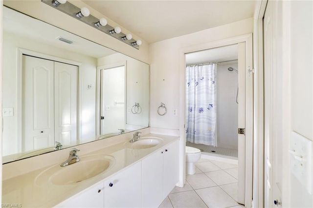 7839 Regal Heron CIR # 206, Naples, FL 34104