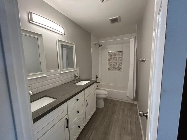 1117 W 9th Street, Tempe, AZ 85281