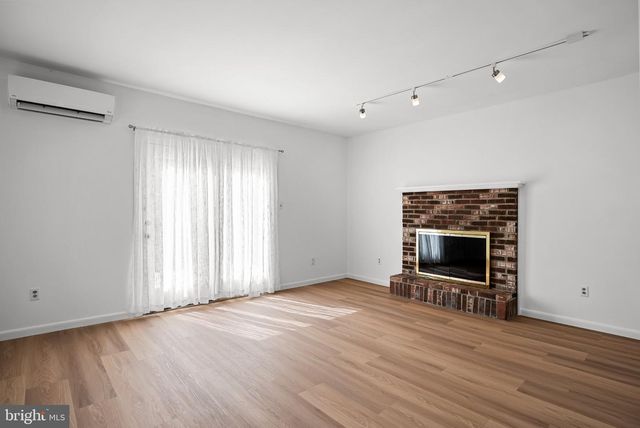 164 SHREVE ST, Mount Holly, NJ 08060