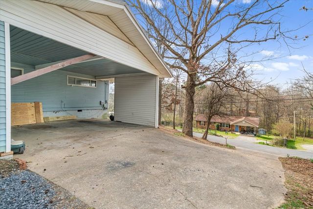 1735 Westside Circle, Rocky Face, GA 30740