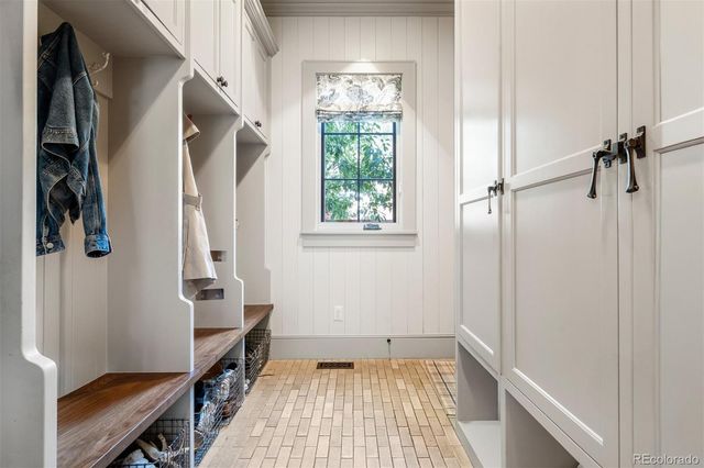 816 S Medea Way, Denver, CO 80209