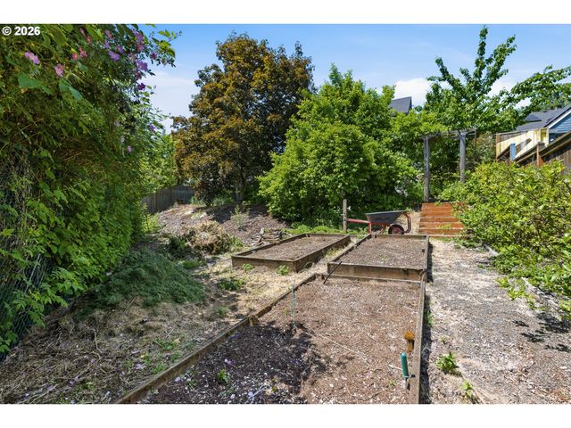17732 Nw PIONEER Rd, Beaverton, OR 97006