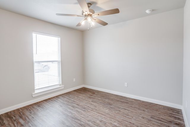 412 E 30th Street, Wolfforth, TX 79382