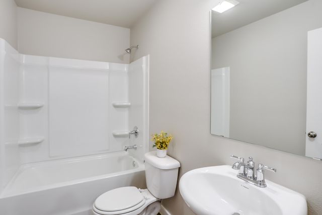 412 E 30th Street, Wolfforth, TX 79382