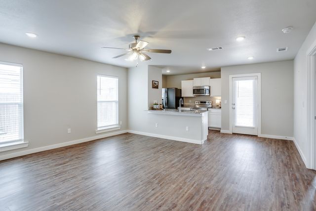 412 E 30th Street, Wolfforth, TX 79382