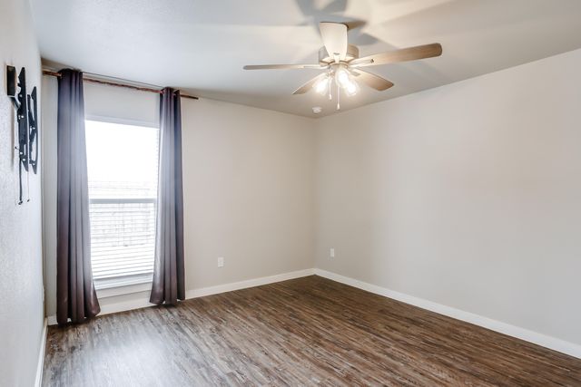 412 E 30th Street, Wolfforth, TX 79382